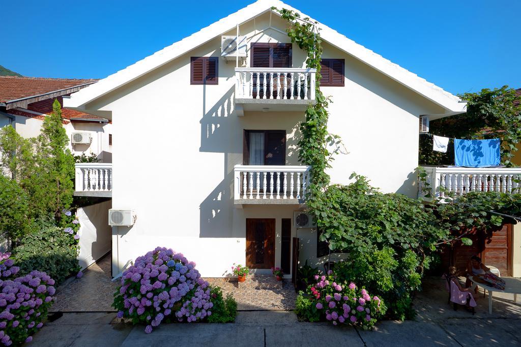Apartments Ratkovic Τίβατ Εξωτερικό φωτογραφία