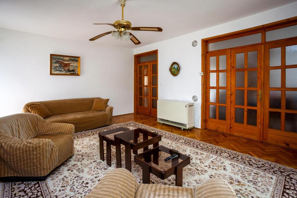 Apartments Ratkovic Τίβατ Εξωτερικό φωτογραφία